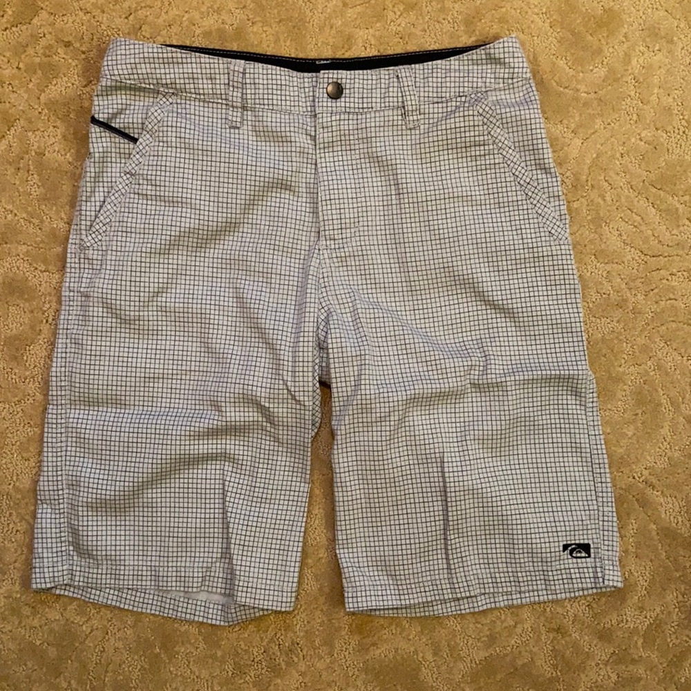 Quiksilver Gray and Black Checked Short, 28W, 10L